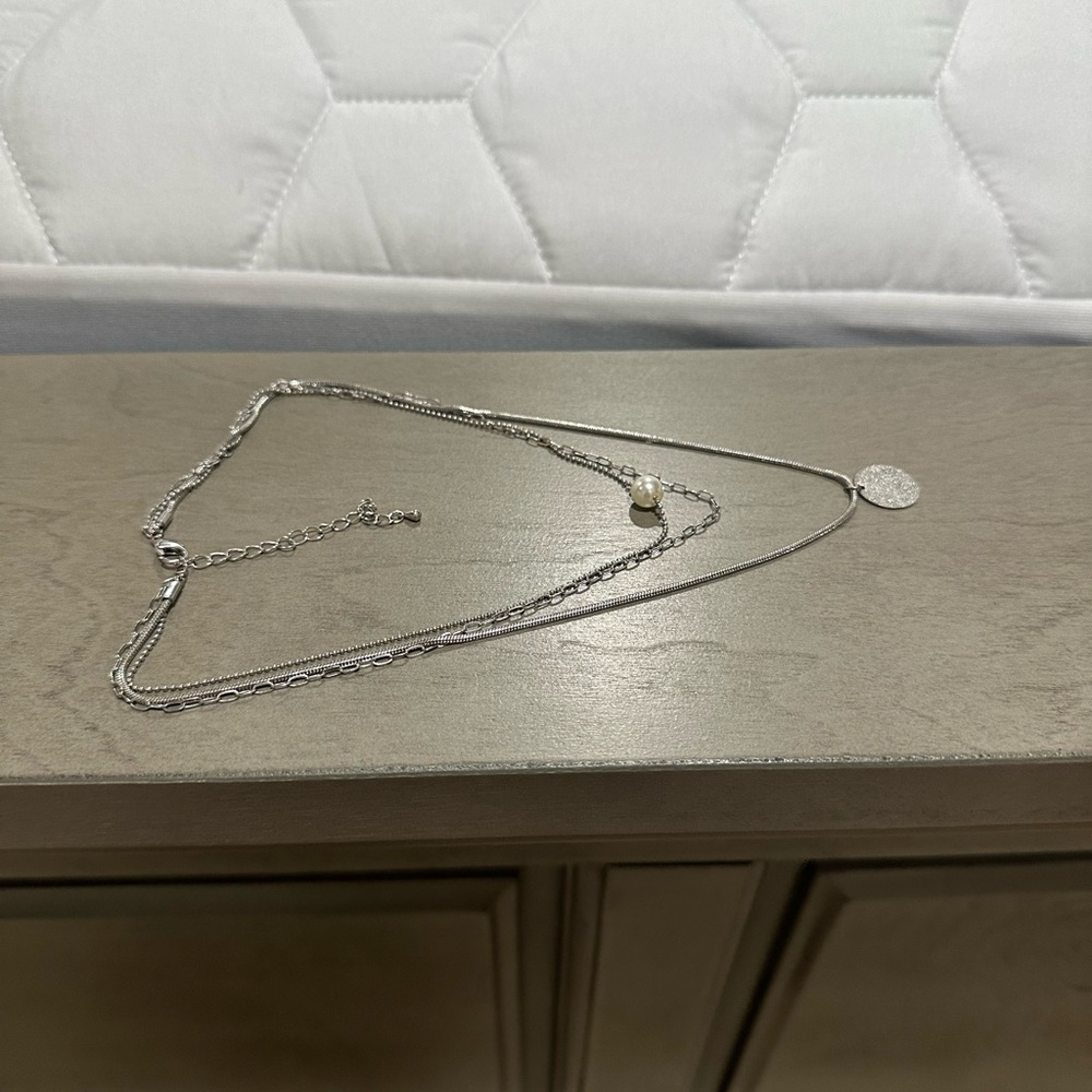 Stunning silver layered choker necklace - Picture 4 of 5